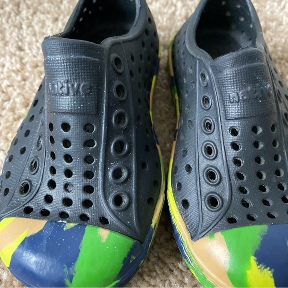 Native | Boy's Slip On Multicolor Sneakers Size 6 - Picture 2 of 9